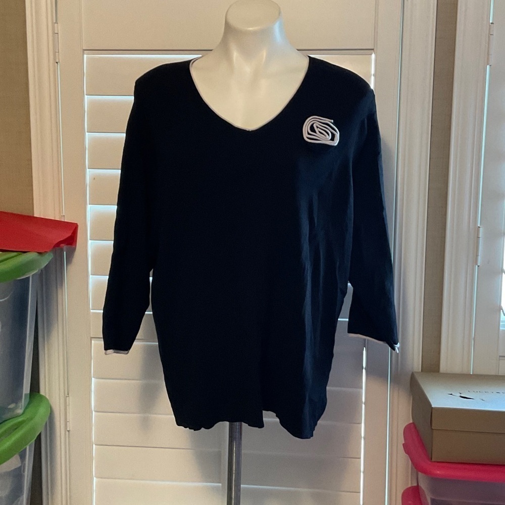 JM Collection Black V-Neck Sweater